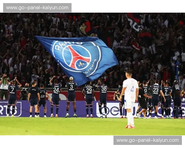 足球与社区融合项目：法甲俱乐部开展青少年足球培训计划